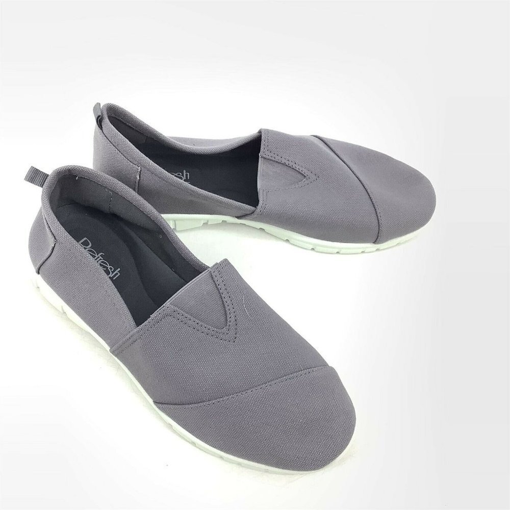 Refresh Comfort Women's Size 9 Jump-13 Sneakers Low Top Slip On Shoes Gray NEW - Picture 2 of 5